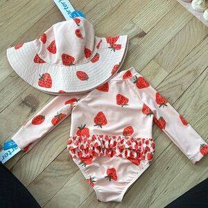 Carter’s bathing suit and hat set
